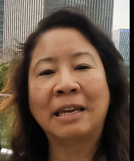 Guest Cezanne enjoying traditional Shanghai tour with local street food.